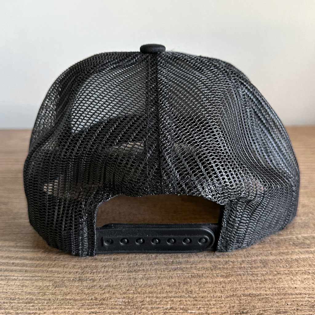 Black snapback mesh hat